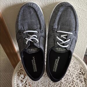 Skechers Goga Max Boat Shoes Black & White- size 8.5
